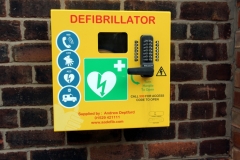 Defibrillator